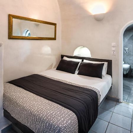 Katerina'S Castle - Caldera Cave Hotel Imerovígli Kültér fotó